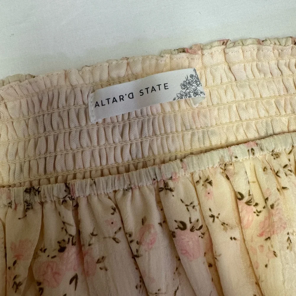Altar'd State pink Smocked Baby‎ doll top